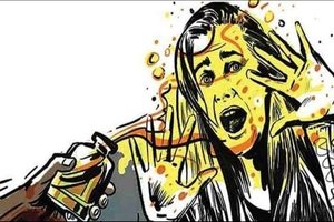 On the Eid day, the miscreants burnt the sleeping mother and two daughters with acid